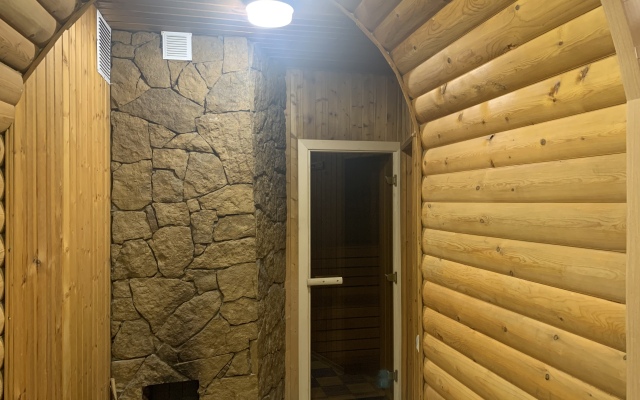 Lastochka Hotel