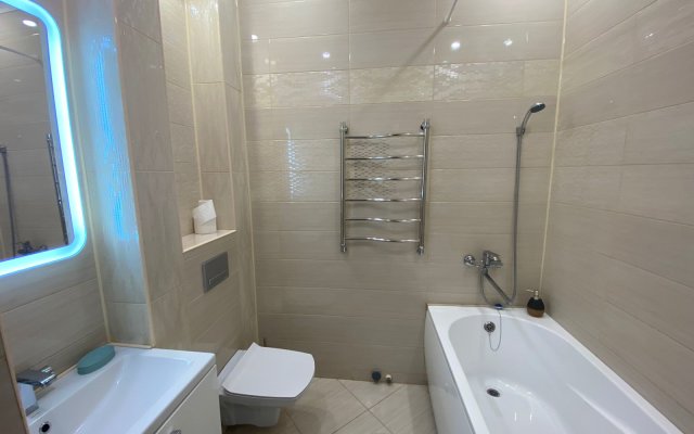 Апартаменты на Чкалова 37 с видом на горы на седьмом этаже с лоджией