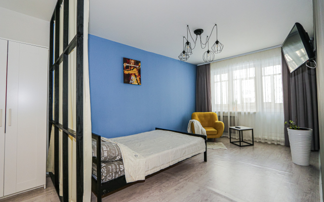 V Shelekhove 12 Flat