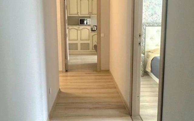 Lazurny Provans Flat