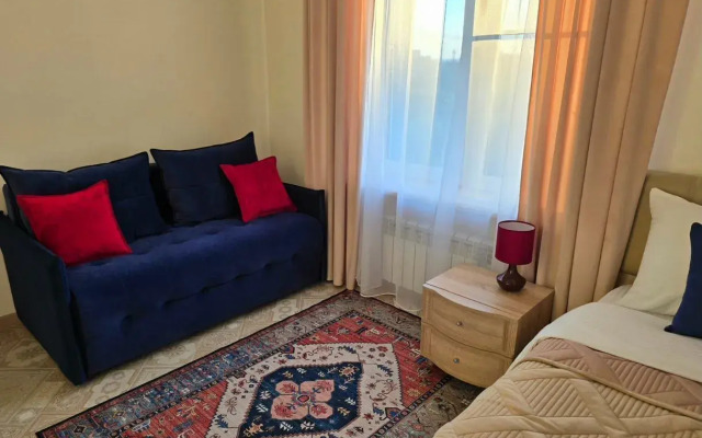 Na Proyezde Atlasova Flat