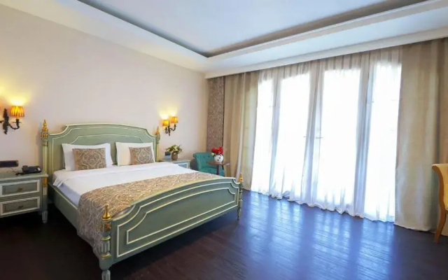 Hotel Sapphire Marine