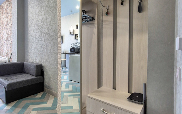 Квартира на Белорусском переулке, 1