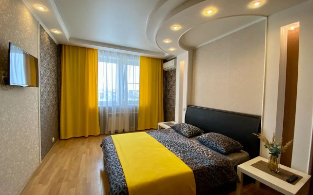 V Novom Elitnom Dome S Sobstvennym Parkovochnym Mestom Flat
