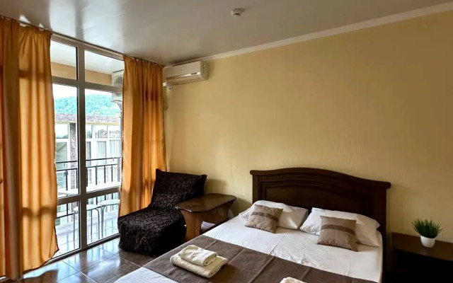 Aloiza Guest House