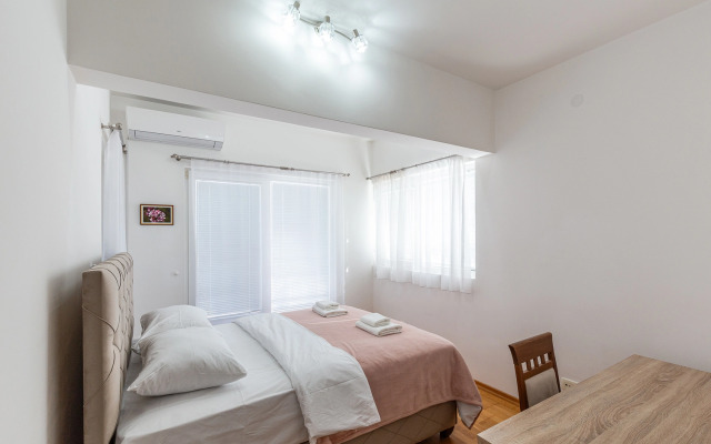 Castagna Apartments