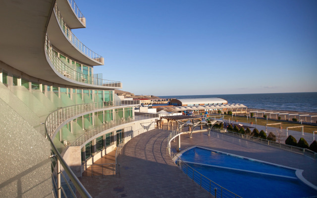 Hotel Ramada By Wyndham Baku