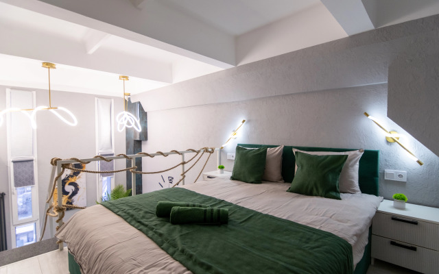 Квартира Hedonism двухэтажная на Московской 34