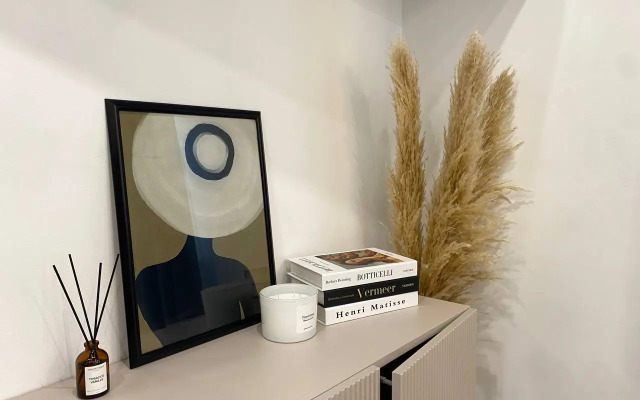 2-K s Klassnym Remontom na Pobede u Tsentra Flat