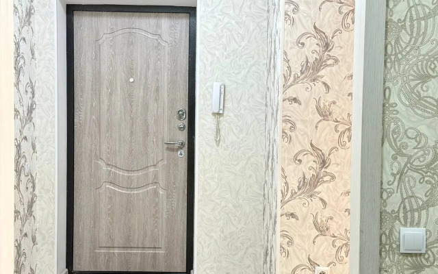 Uyutny Apartament v Bishkeke na Molodoy Gvardii 94 Flat