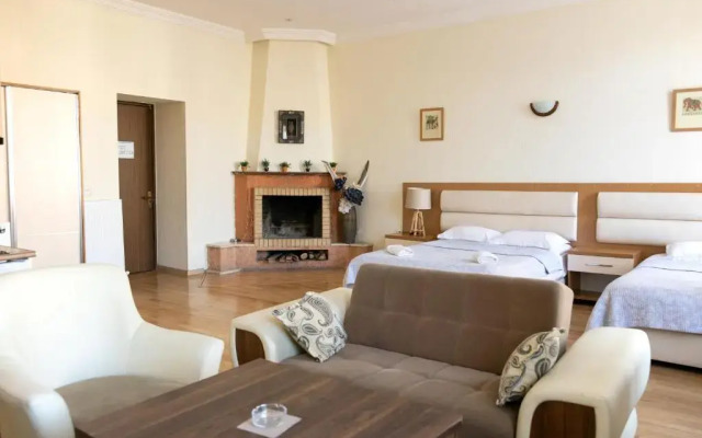 Visiting Nona Apart Hotel