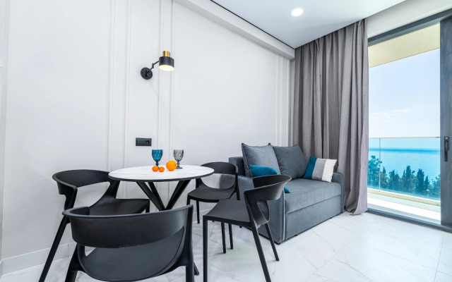 Skay Plaza 3 U Morya Apartments