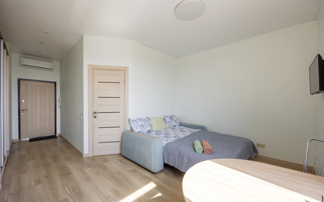 Studiya Na 30-Om Etazhe S Vidom Na Les Flat
