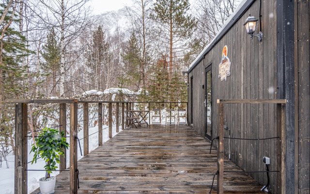 Коттедж Премиум с Терассой и Красивым Видом в Терсколе от Квартирукинг