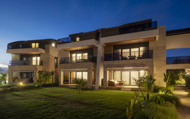 Luxury Garden Suites