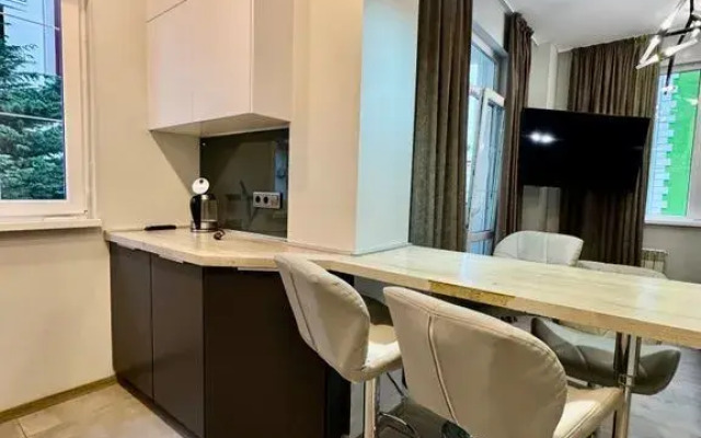 Na Tavricheskoy 7k2 Flat