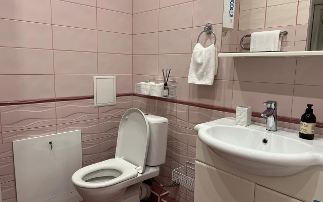 Na Internatsionalnoy 3/1 Apartments