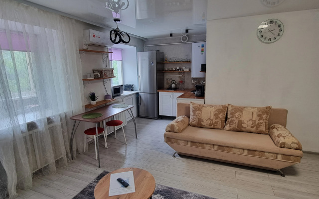 Квартира Красногеройская 65