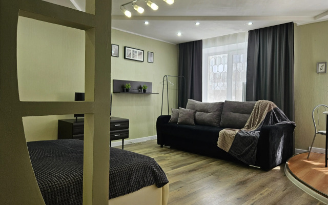 Квартира Луначарского 86