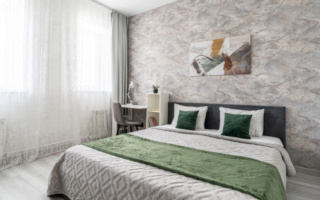 Vozle Kremlya Flat