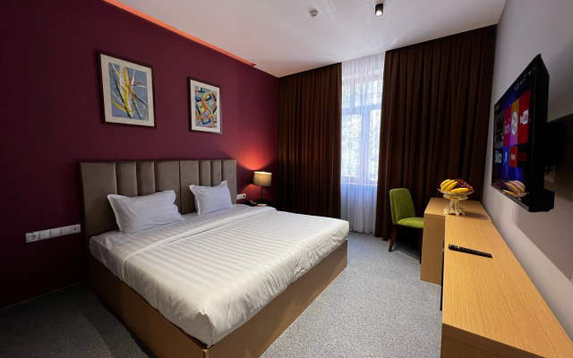 King Plaza Hotel