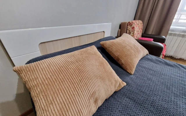 Na Novobulvarnoy Ulitse 40 Flat