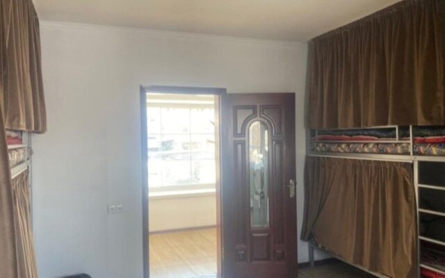 Room Koktobe Hostel