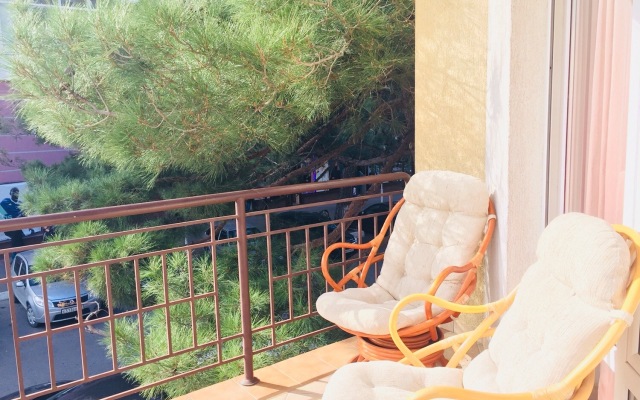 Апартаменты Лермонтовский бульвар