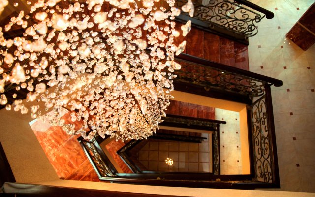 New Astoria Hotel