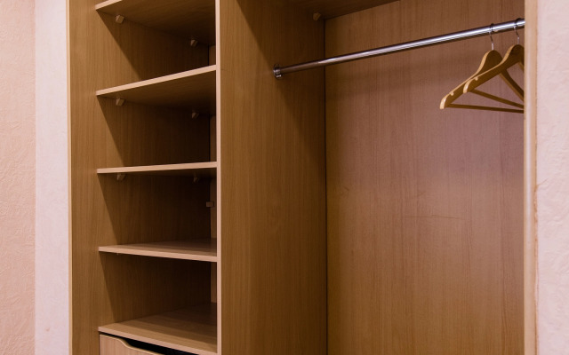 Апартаменты Отличный День рядом с ТРЦ Алмаз