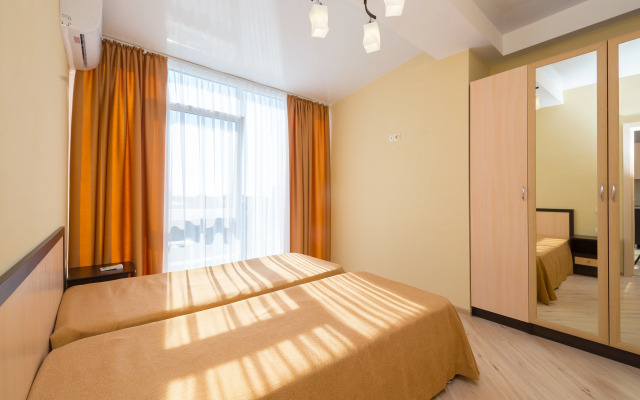 Three-Room Apartments for 5-7 People