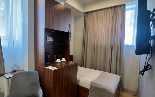 Hotel Mashtots Hotel