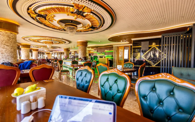 Can Adalya Palace Hotel