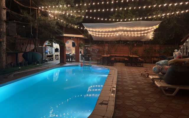 Вилла Шестикомнатная Усадьба Новознаменская