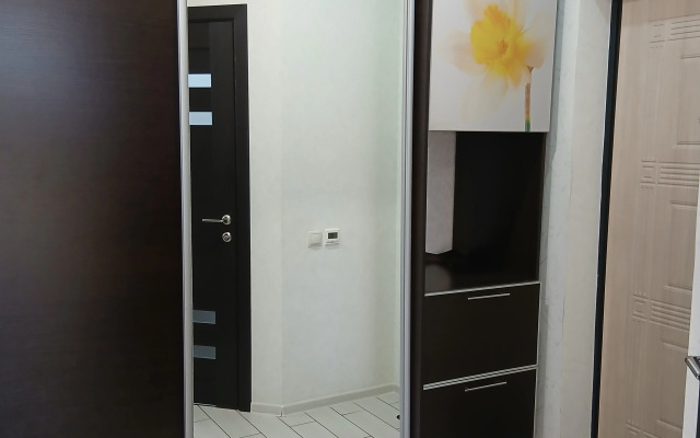 Ryadom S Morem Flat