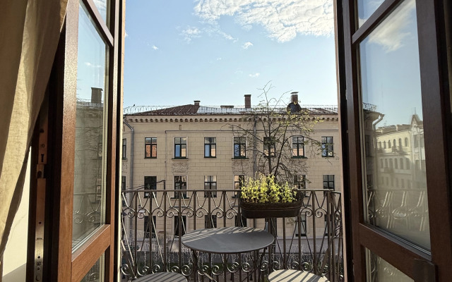 Квартира Атмосферная в центре с балконом