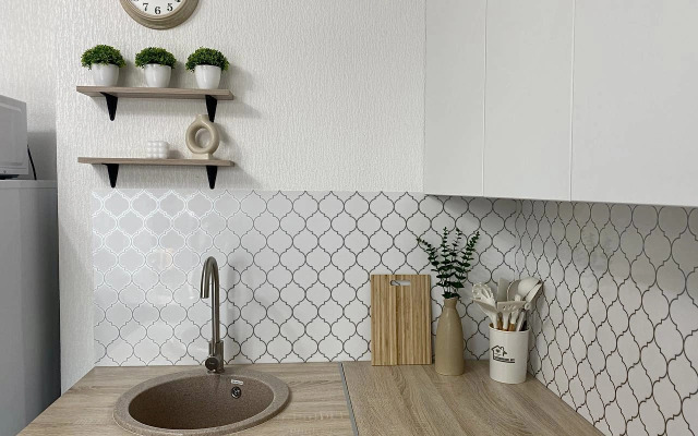 Квартира Поделам с балконом у ЖД вокзала