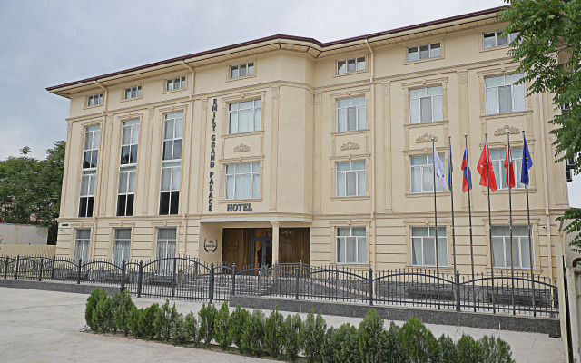 Hotel Emily Grand Palace
