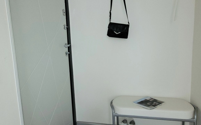 Studiya 2 Na Ulyyanovskoy 11/1 Flat
