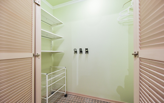 Anarin Apartments Flat 3