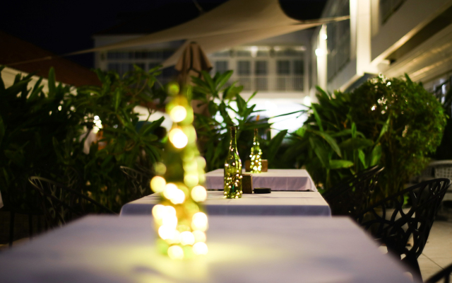 White Boutique Hotel & Residences