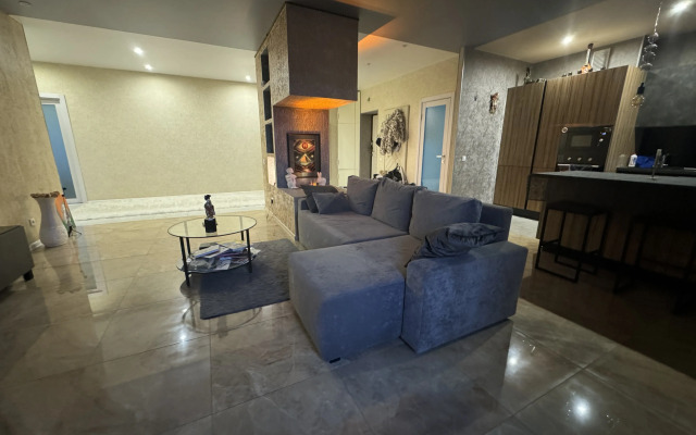 Sovetskaia Flat