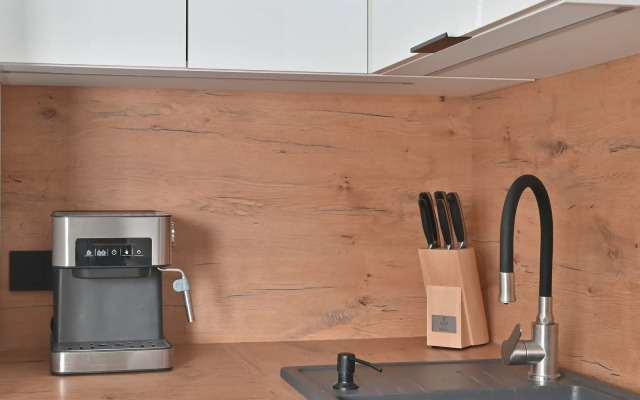 Baltiyskiy briz: tri komnaty u morya Flat