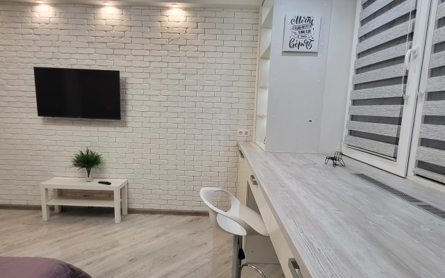 Апартаменты День и Ночь на Согласия