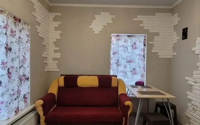 Частный дом Уютный домик с участком