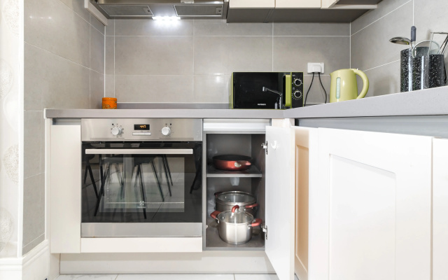 Apartamenty Sovremennaa Svetlaa v Odnom iz Prestiznyh Zilyh Kompleksov Goroda