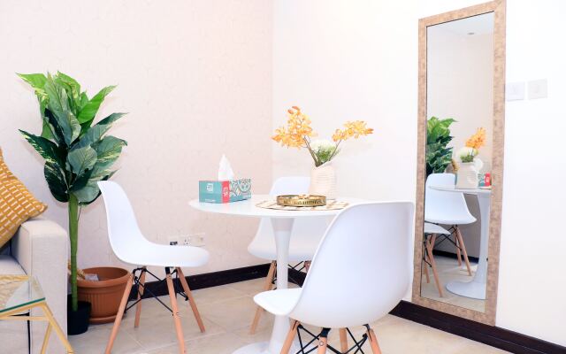 Cosmos Living - Goldcrest Views1 Apartments