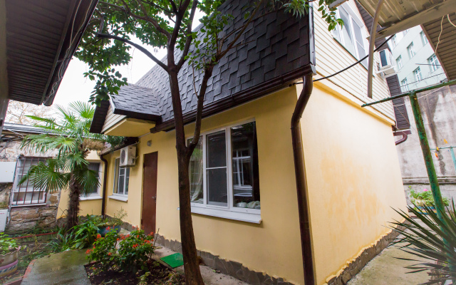 V Tsentre Sochi Apartments