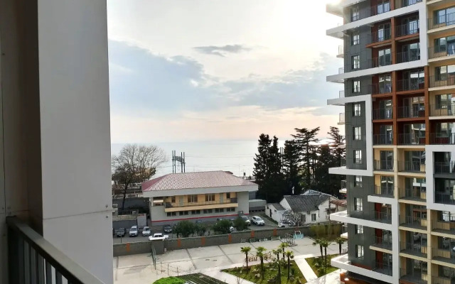 S Dizaynerskim Remontom I Vidom Na More Flat