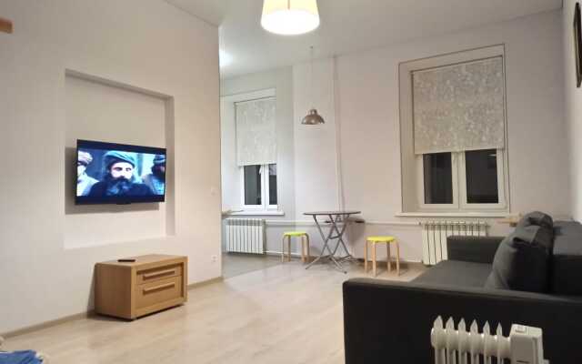 Квартира на Декабристов 6